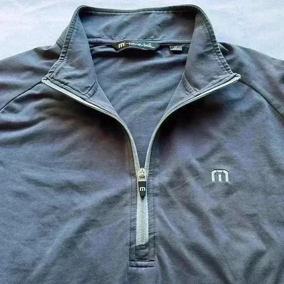 Travis Mathew Sweater Mens M Gray 1/4 Zip Pullover Long Sleeve Golf Pockets - Picture 4 of 12